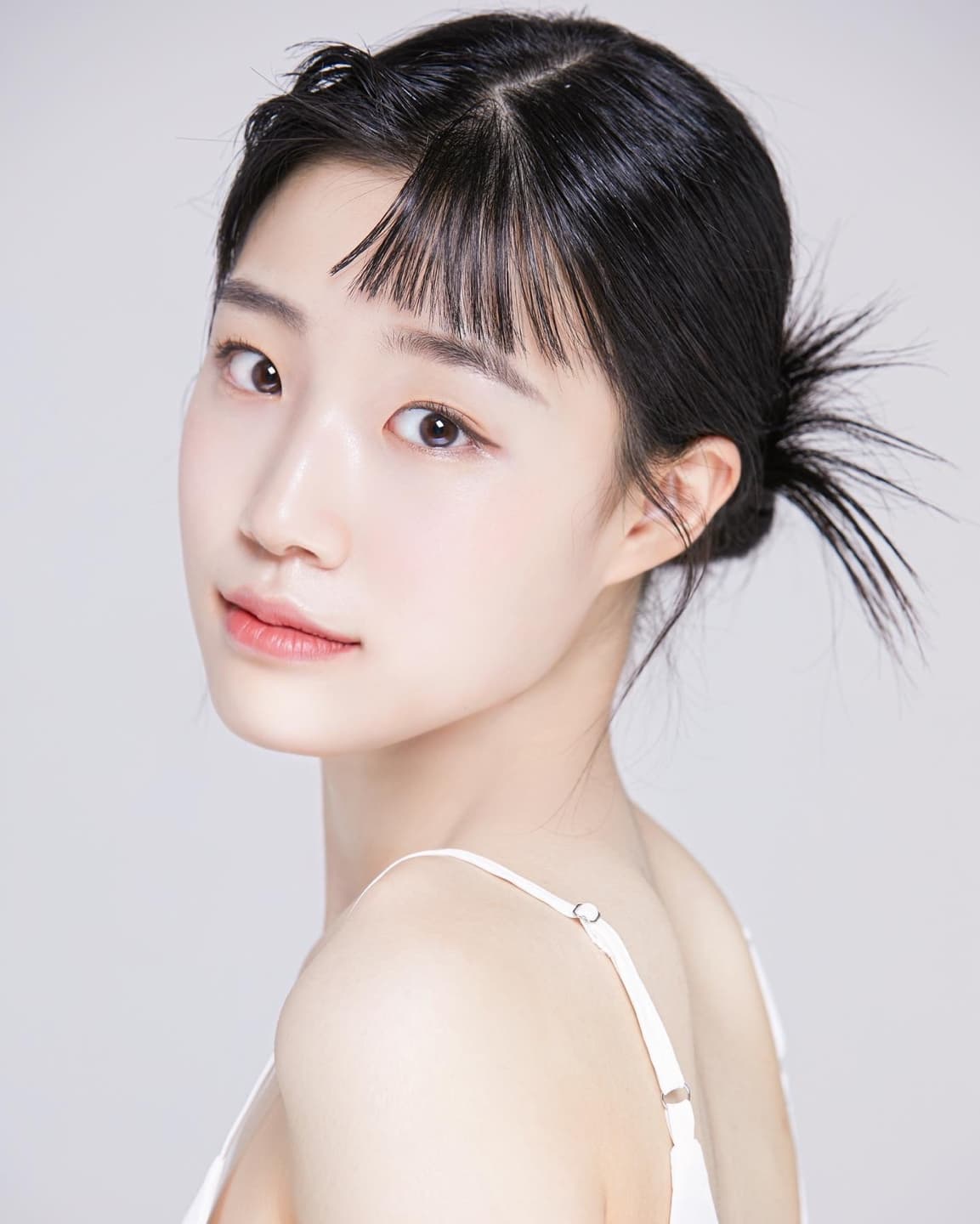 김성경